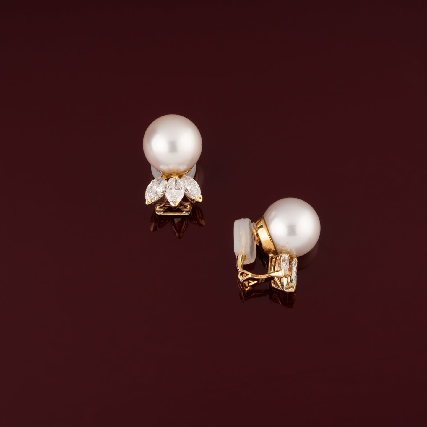 Clips d'oreilles Akoya