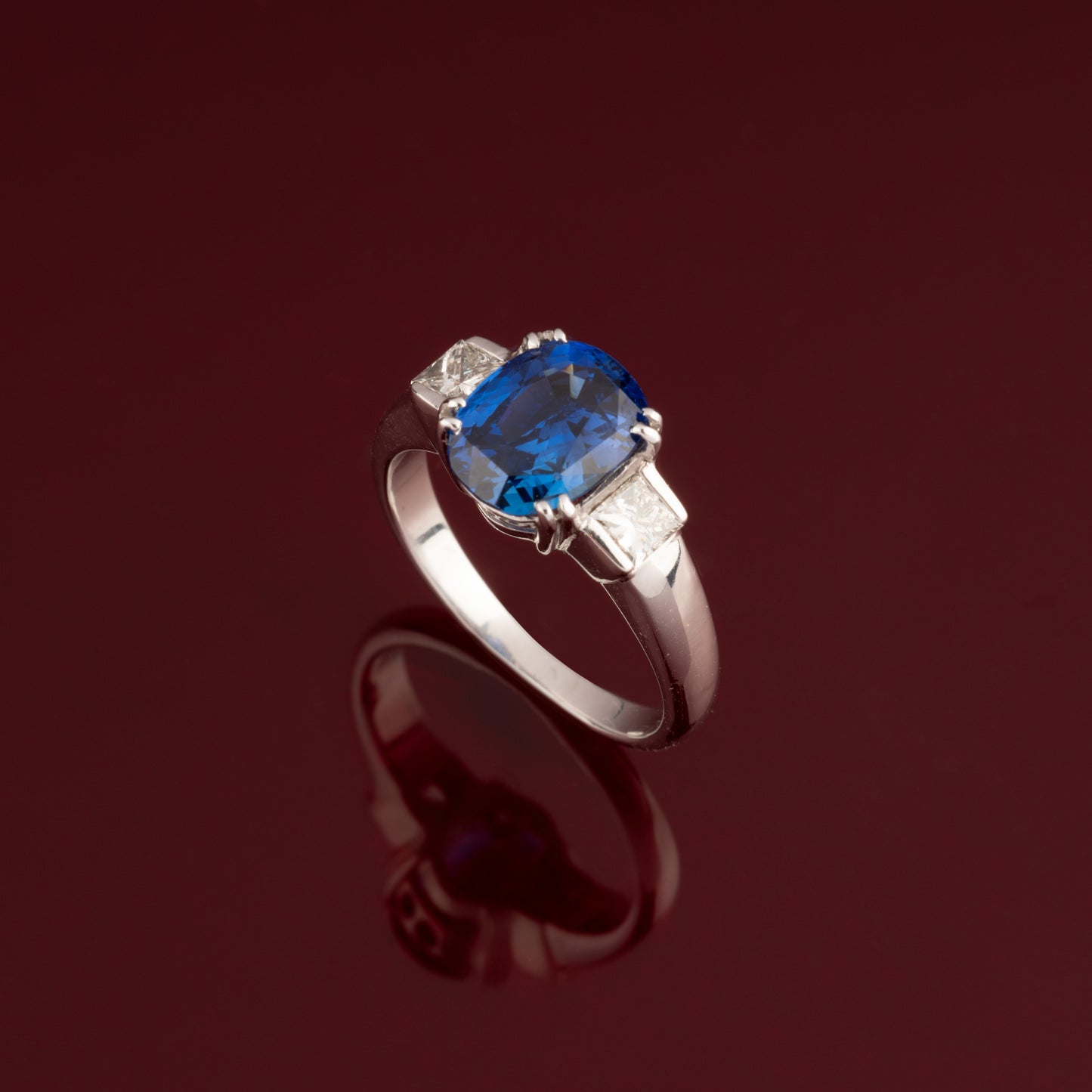 Bague saphir et diamants princesse
