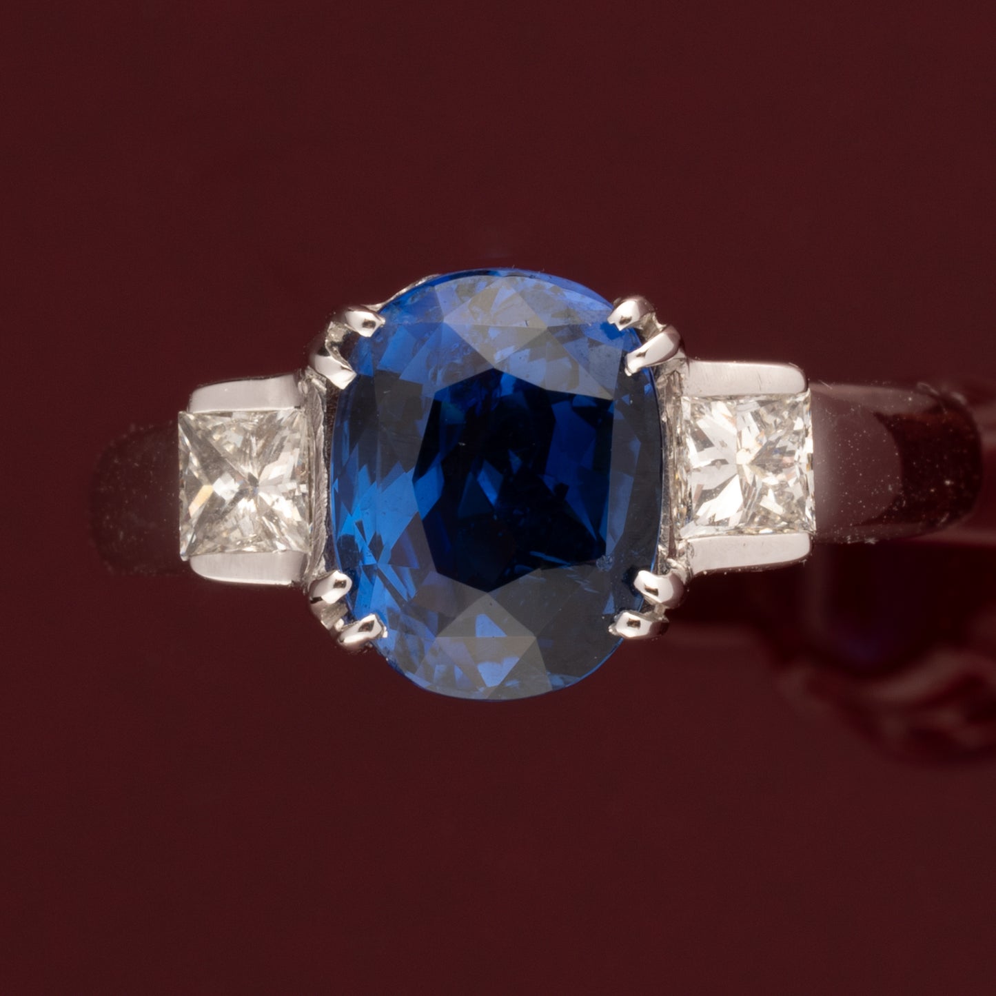 Bague saphir et diamants princesse