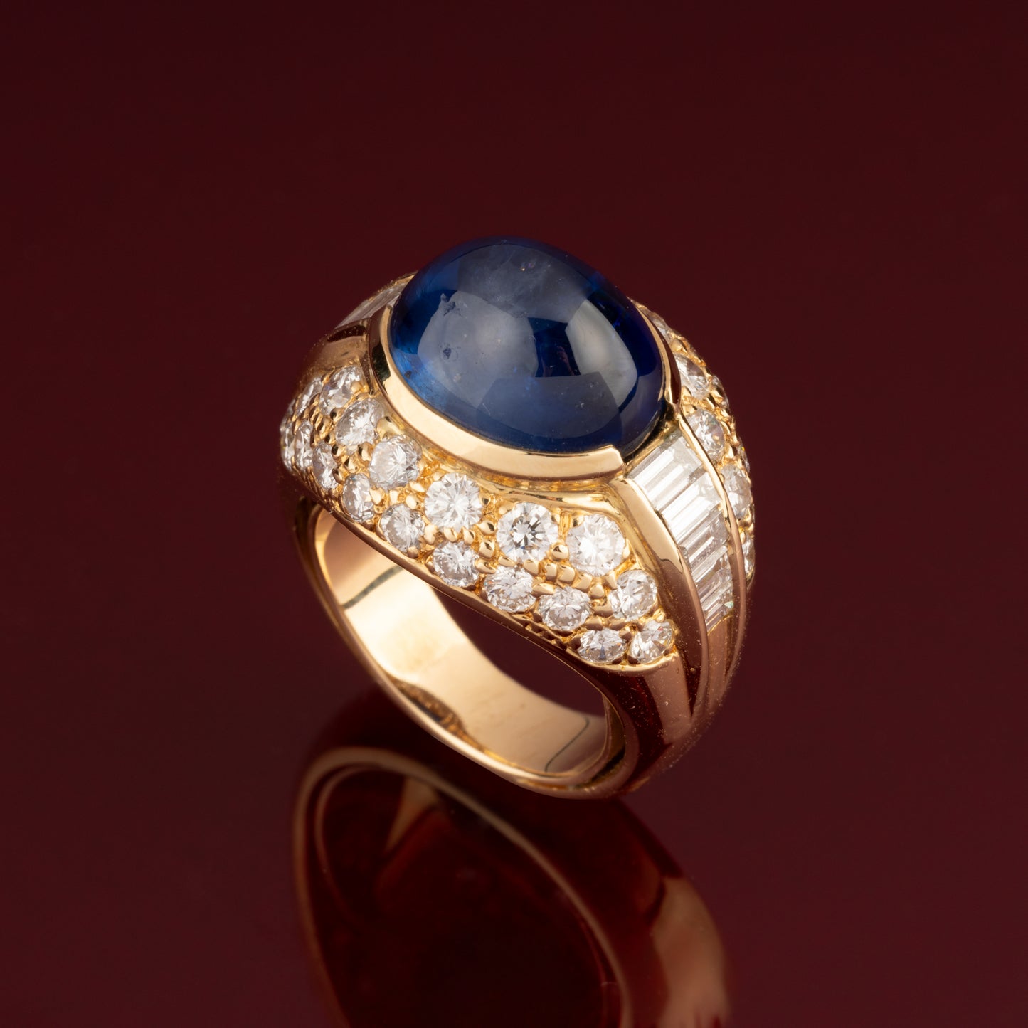 Sapphire cabochon cocktail ring
