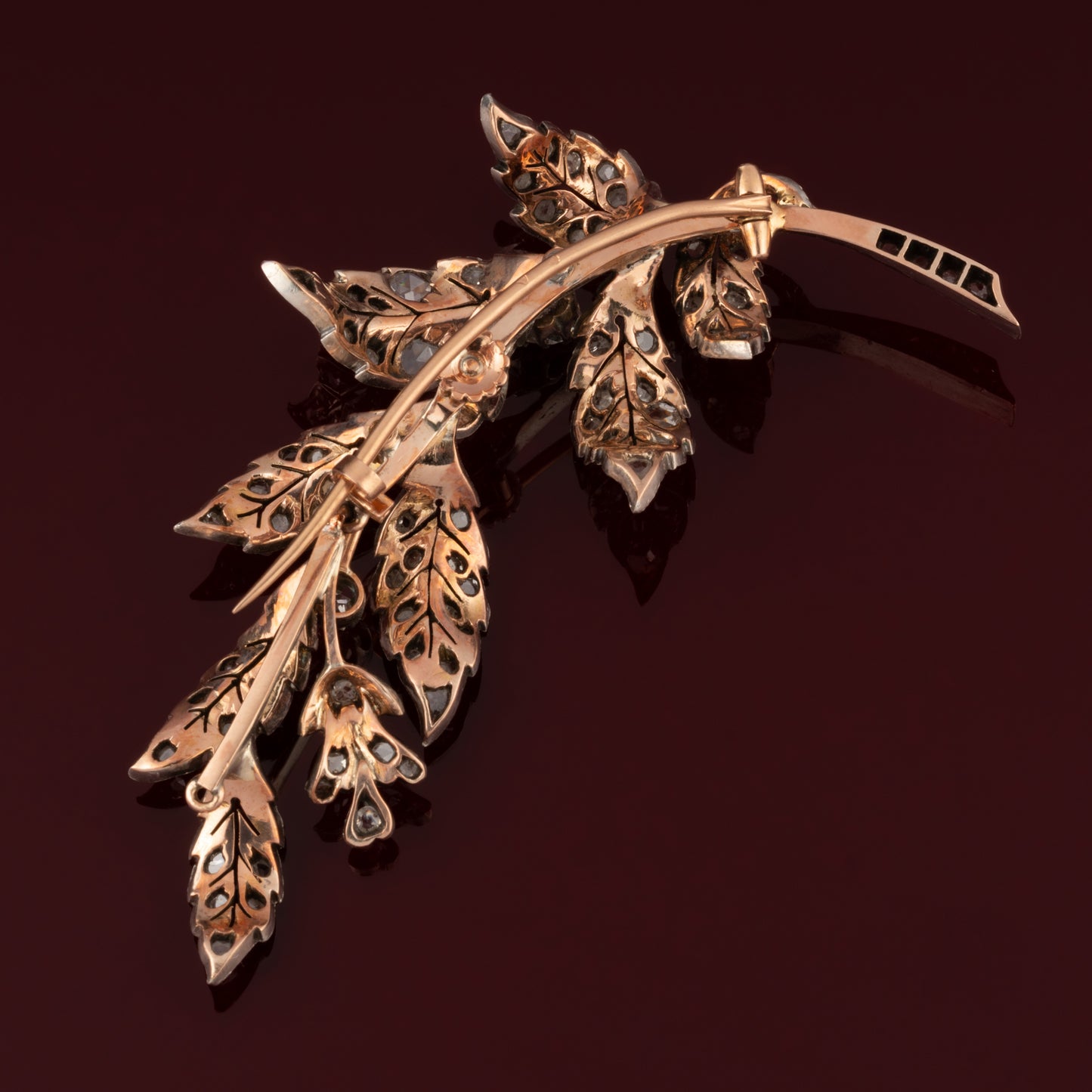Broche feuillage