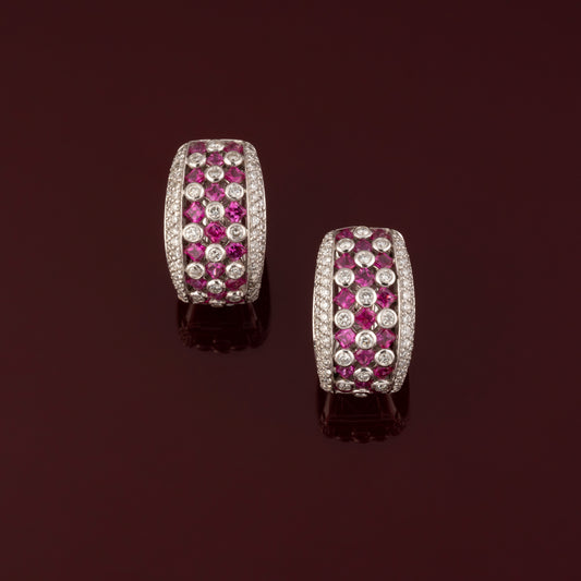 Paire de clips rubis et diamants