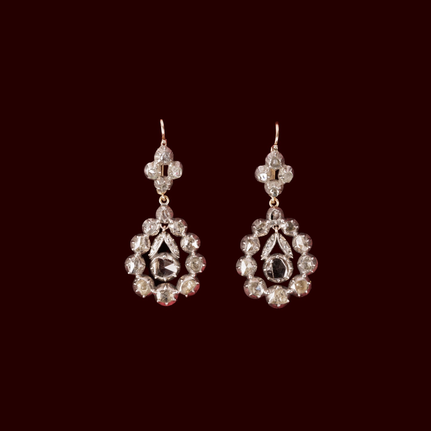 Pendants d'oreilles du XVIIIᵉ siècle